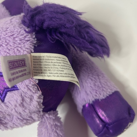 a Scentsy Buddy plush! - Picture 3 of 6